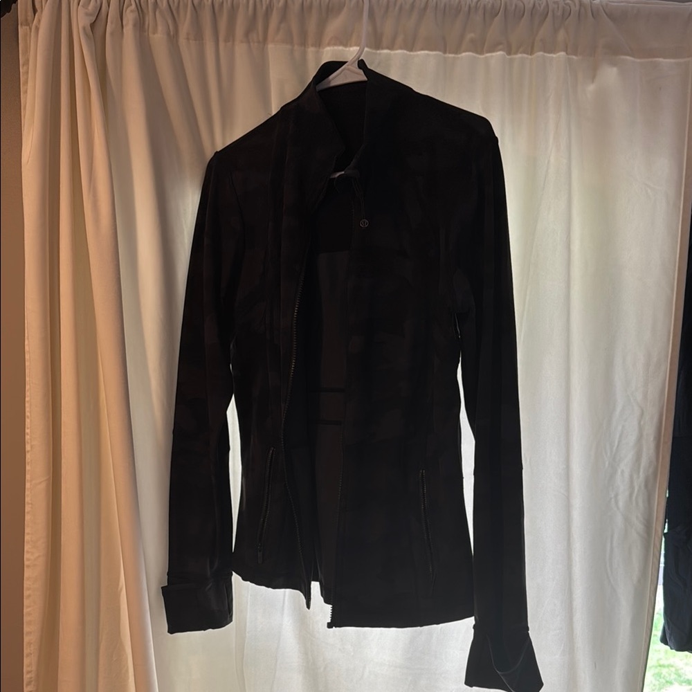 lululemon zip up